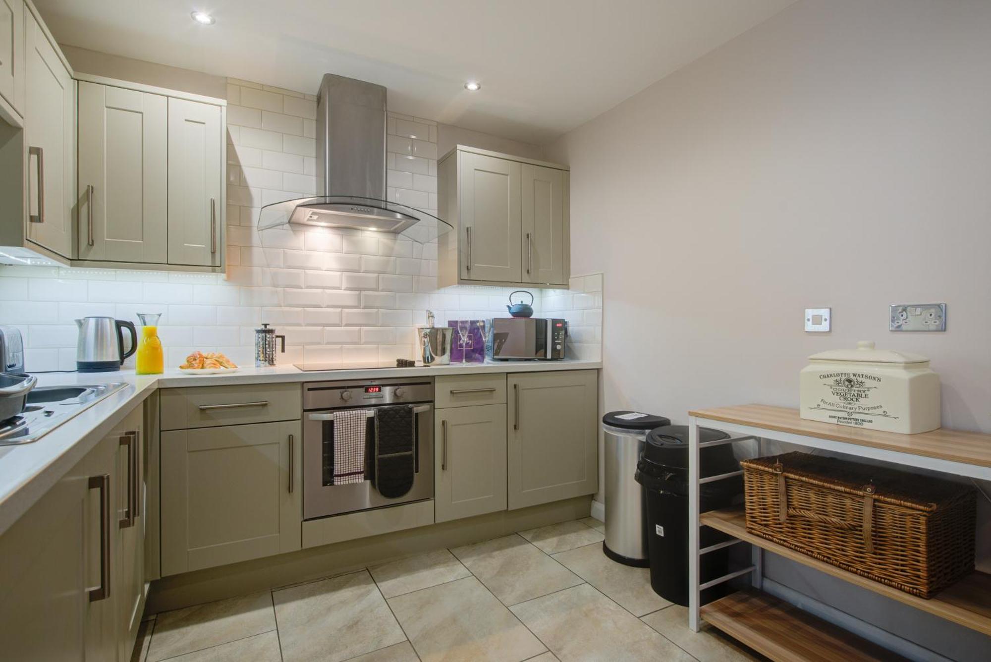 Spacious 2-Bed Home - Exposed Beams & Fast Internet Included Stamford Exterior photo
